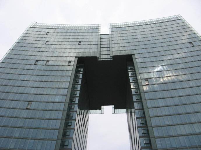 长宁区娄山关路523-533号金虹桥国际中心写字楼