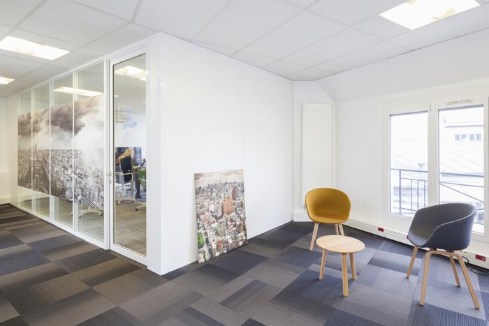 空气环保公司办公室装修设计案例