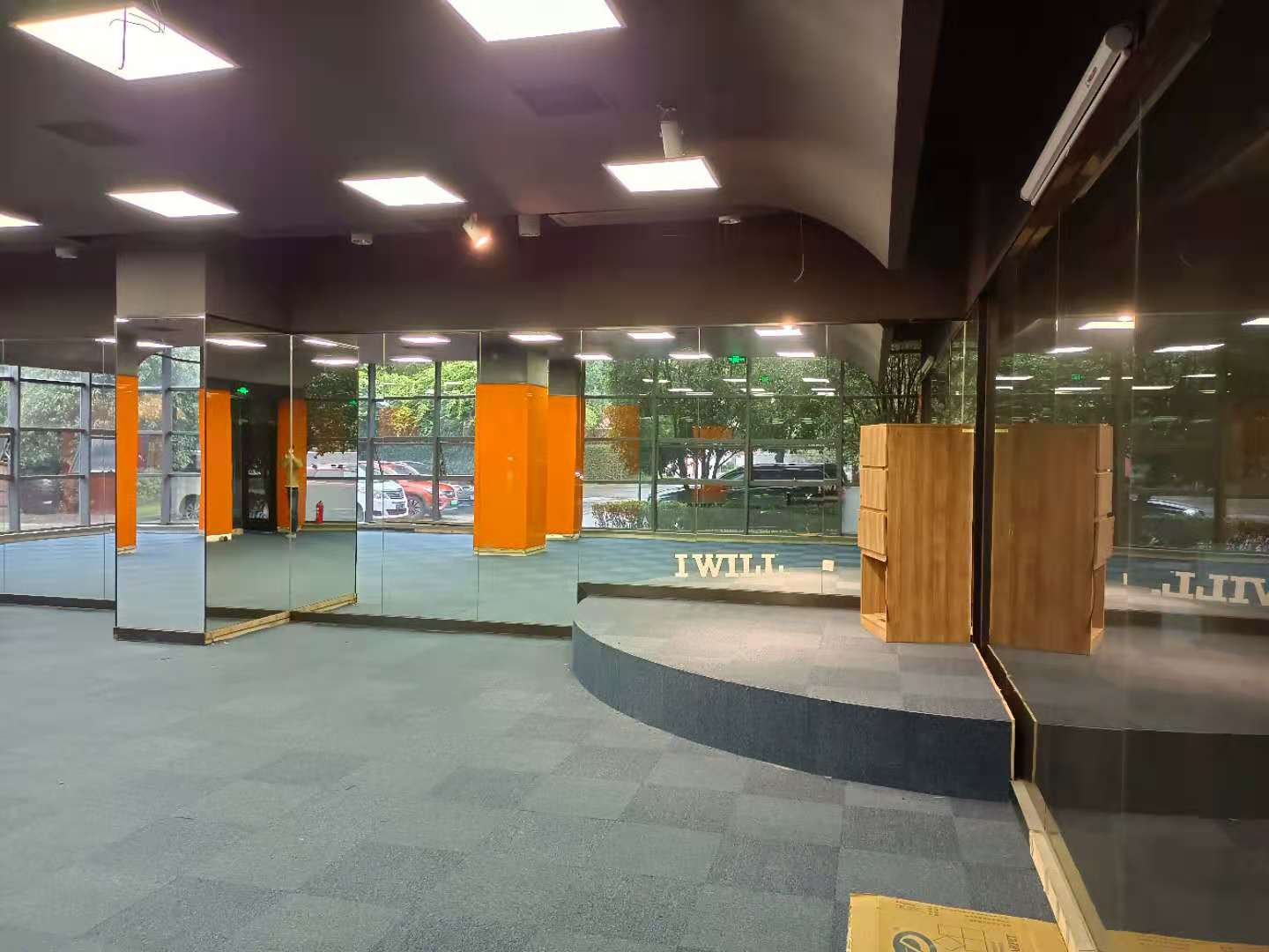 浦东新区德汇公司办公室装修前期拆除