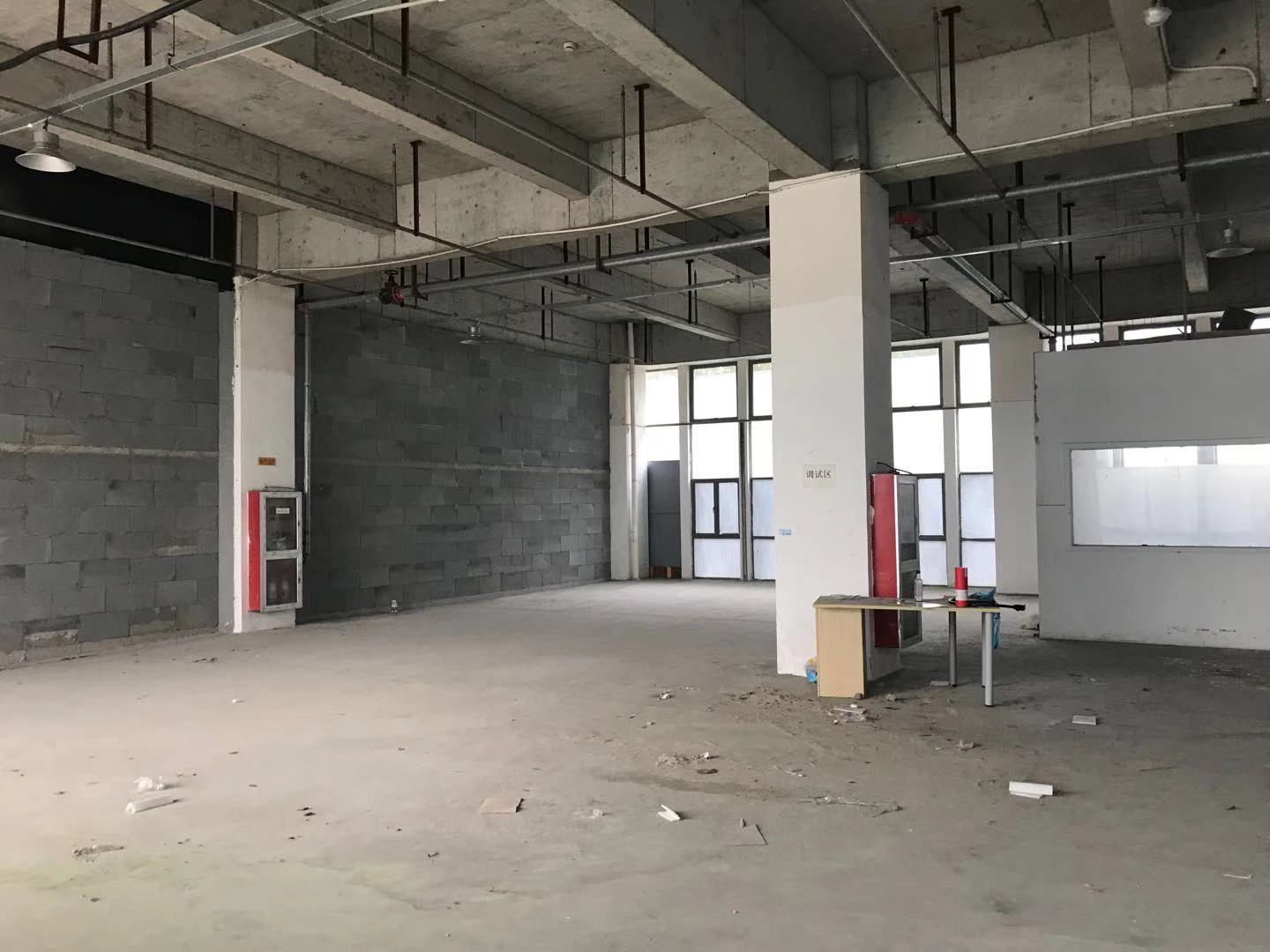 上海松江700平米厂房装修设计（前期量房现场）