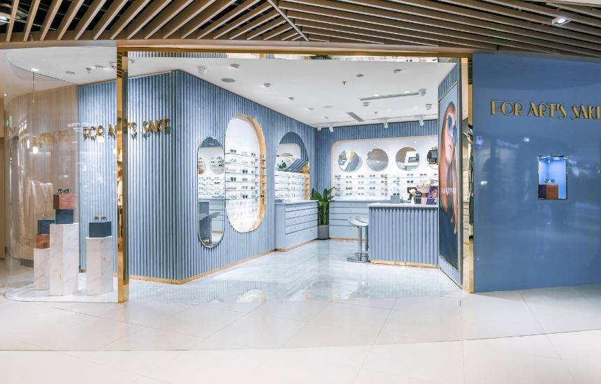 时尚简约眼镜店门面装修设计