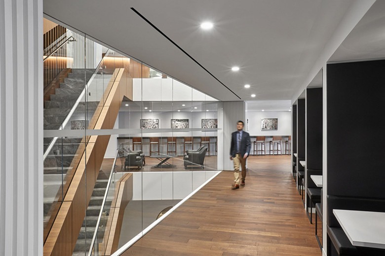 开放式投资集团办公楼设计效果