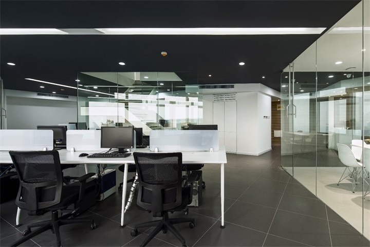 现代风格服务公司办公空间设计效果