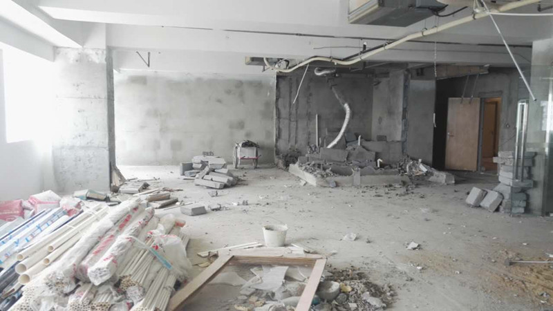 长宁办公室装修复原之前期拆除施工,第3张