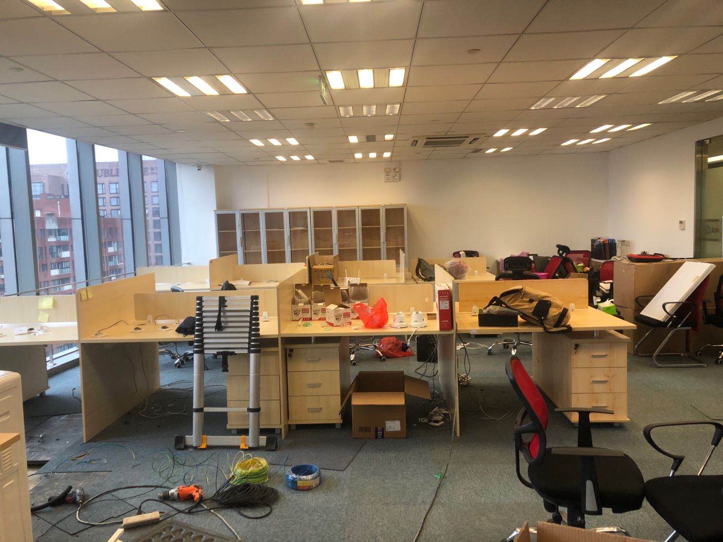 嘉定南翔中暨大厦办公室装修施工,第2张