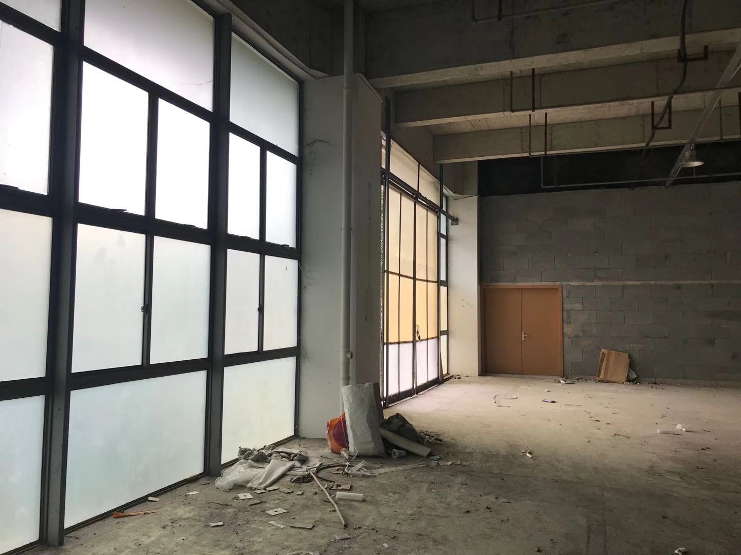 上海松江700平米厂房装修设计（前期量房现场）,第2张