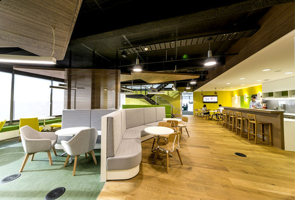 卫生间地面防滑垫让你的家人安心洗漱，告别滑倒困扰,卫生间地面防滑垫让你的家人安心洗漱，告别滑倒困扰,第2张