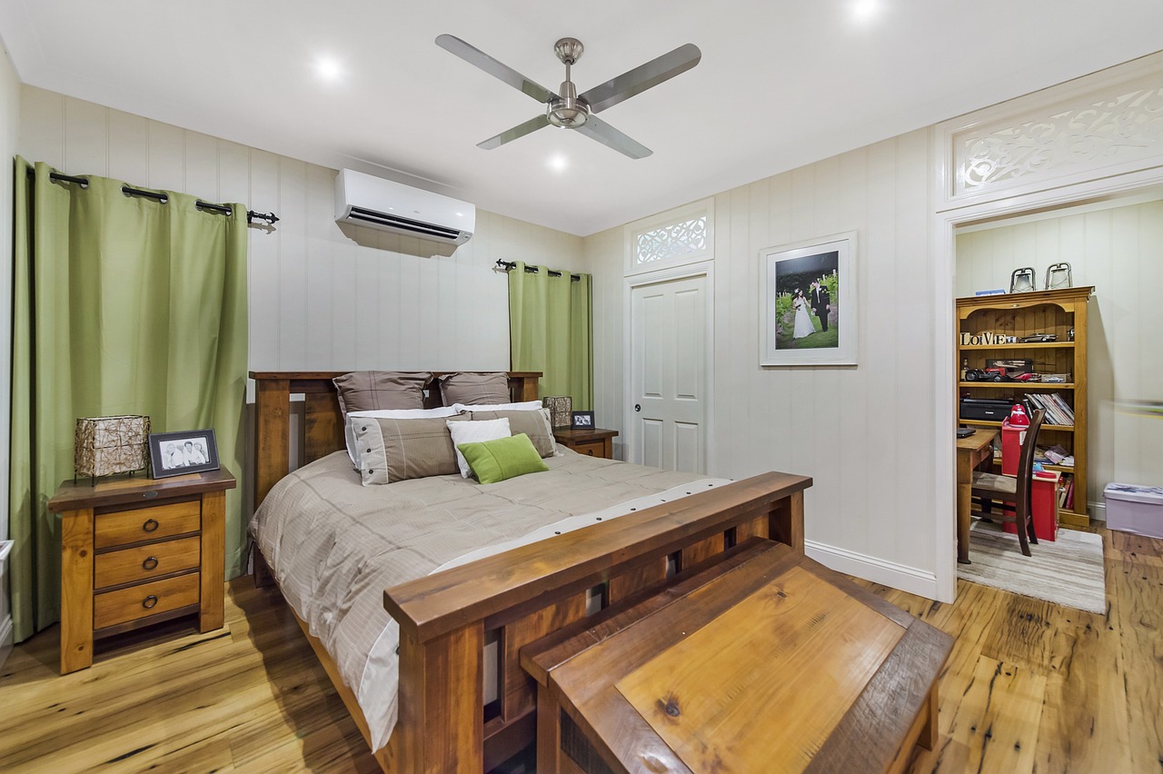 卧室装饰画有哪些禁忌需要注意？,卧室装饰画有哪些禁忌需要注意？,第1张