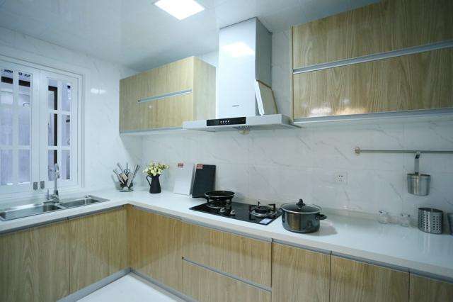 厨房装修效果图片大全图（欣赏最新的厨房装修效果图）,厨房装修效果图片大全图（欣赏最新的厨房装修效果图）,第1张