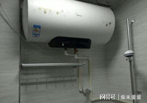 四开门冰箱尺寸全解析,选购更省心,第1张 四开门冰箱尺寸全解析,选购更省心,四开门冰箱尺寸全解析,选购更省心,第1张