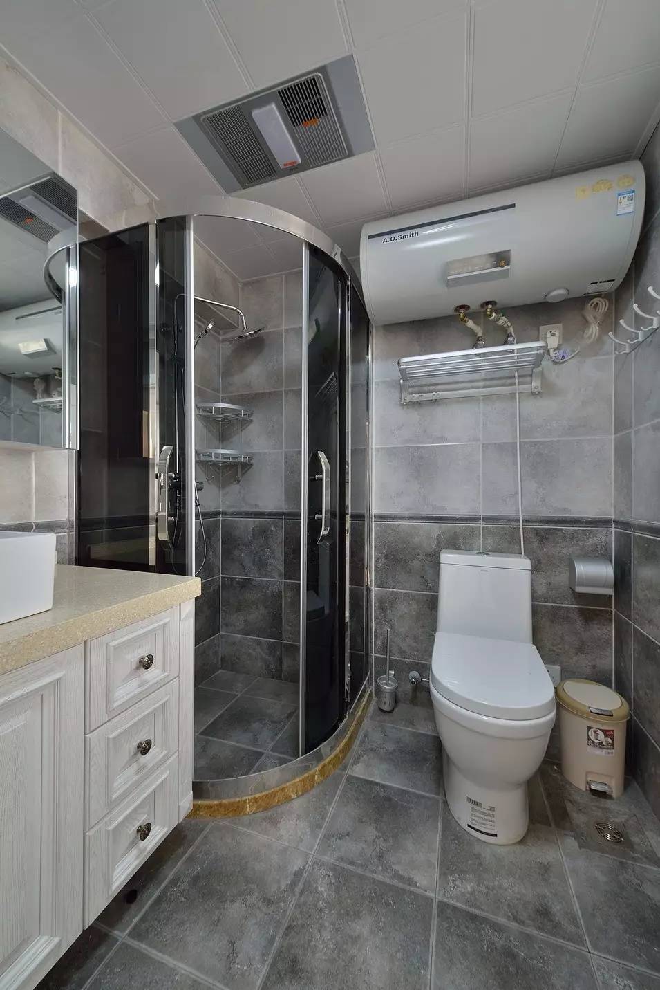 如何正确使用擦玻璃器（让玻璃清洁如新的小技巧）,如何正确使用擦玻璃器（让玻璃清洁如新的小技巧）,第1张