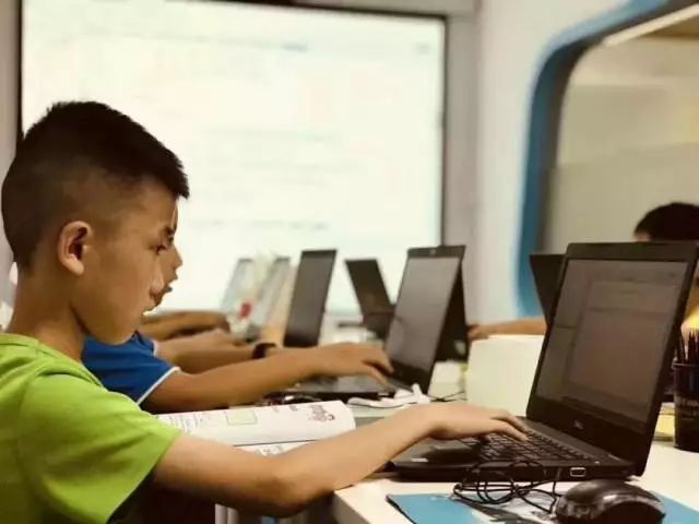 德国至蓝地板（德国至蓝地板总代）,德国至蓝地板（德国至蓝地板总代）,第1张