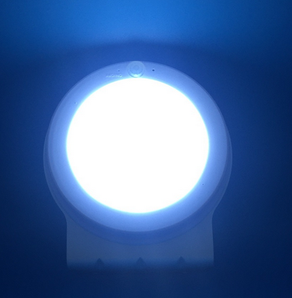 LED平板灯图片打造舒适环境,提升生活品质的必备家居灯具,第3张 LED平板灯图片打造舒适环境,提升生活品质的必备家居灯具,LED平板灯图片打造舒适环境,提升生活品质的必备家居灯具,第3张