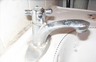 地板打蜡后多久可以踩?(专业技巧让你的地板更加光滑),第1张 地板打蜡后多久可以踩?(专业技巧让你的地板更加光滑),地板打蜡后多久可以踩?(专业技巧让你的地板更加光滑),第1张