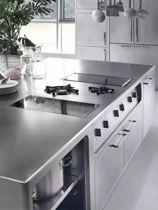 天花病毒感染者图片及其症状特征分析,天花病毒感染者图片及其症状特征分析,第1张