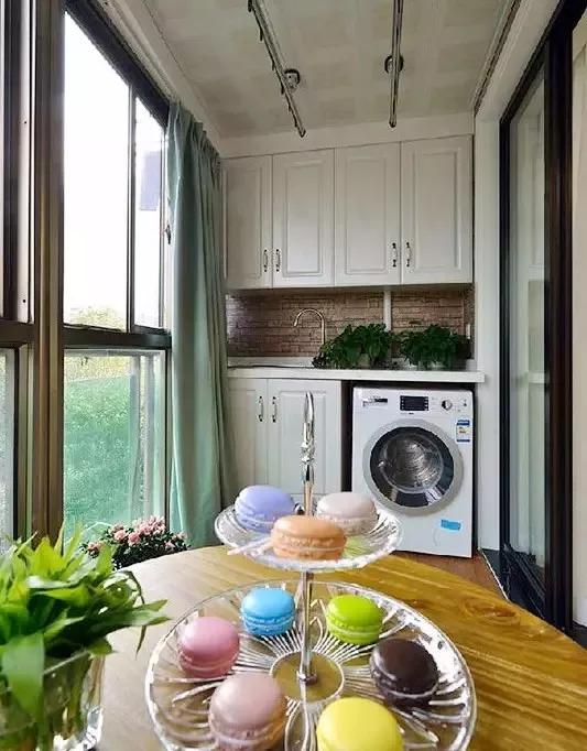 多功能阳台设计效果图（打造舒适实用的户外休闲空间）,多功能阳台设计效果图（打造舒适实用的户外休闲空间）,第2张