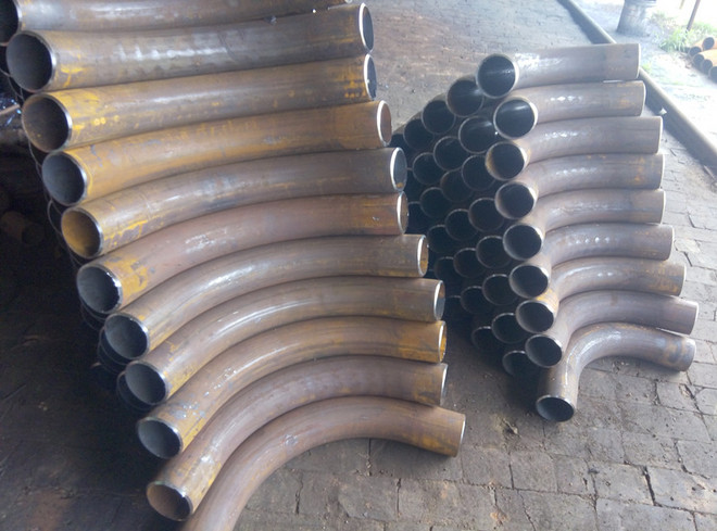 不锈钢踢脚线是否必须打底？解析装修小技巧,不锈钢踢脚线是否必须打底？解析装修小技巧,第2张