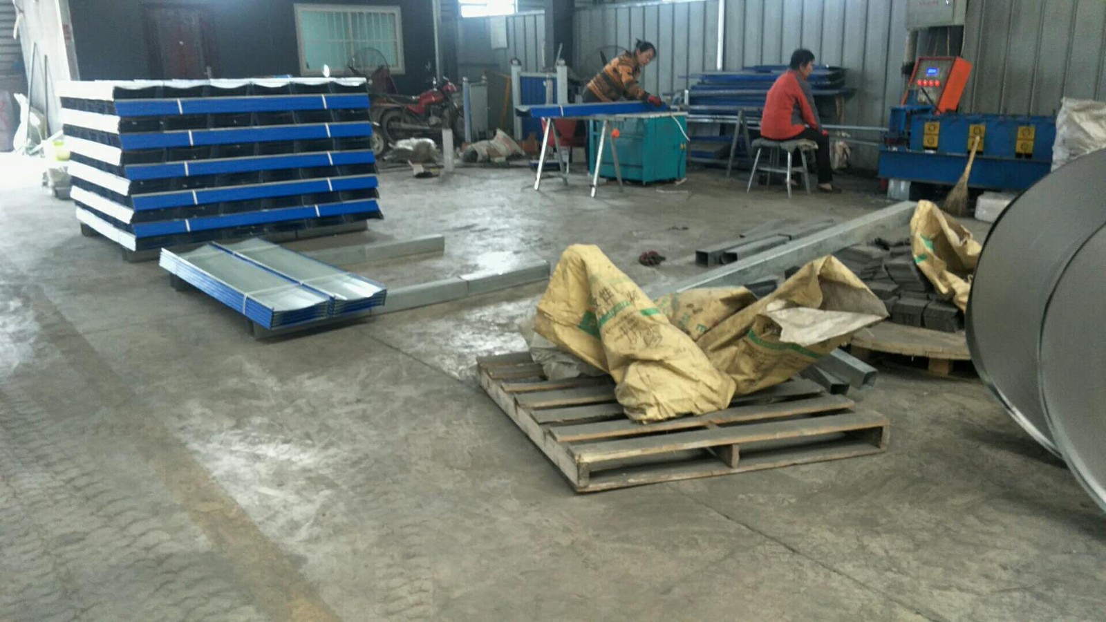 圆形吸顶灯拆卸图解及安装步骤,圆形吸顶灯拆卸图解及安装步骤,第2张