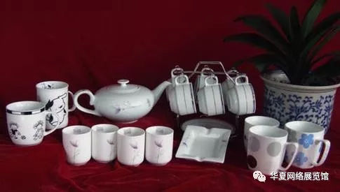 墙纸发霉怎么处理？这些妙招让你的墙壁重获新生,墙纸发霉怎么处理？这些妙招让你的墙壁重获新生,第1张