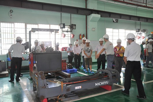 工装裤搭什么鞋子最合适（工装裤搭配什么鞋子好看 会搭可以很潮）,工装裤搭什么鞋子最合适（工装裤搭配什么鞋子好看 会搭可以很潮）,第1张