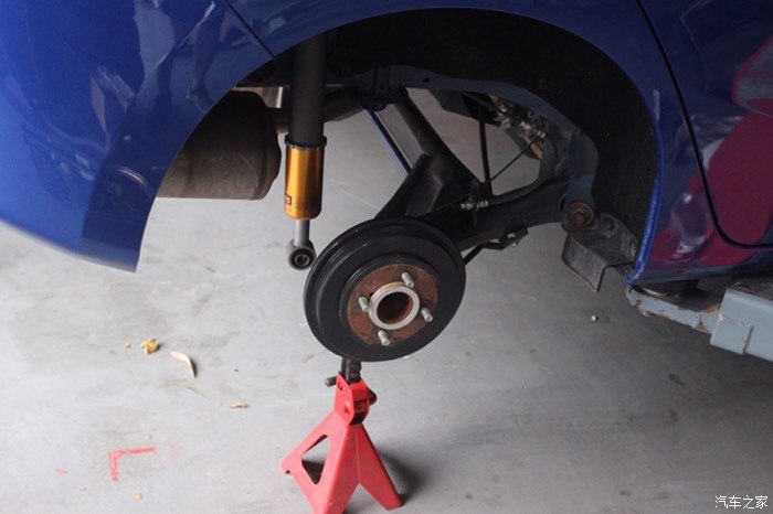 地弹簧安装视频教程（详细解析，让你轻松上手）,地弹簧安装视频教程（详细解析，让你轻松上手）,第1张