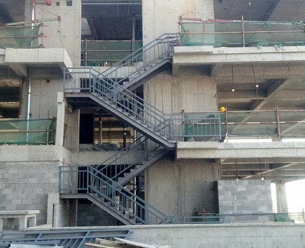 敞开楼梯间需要排烟吗（敞开楼梯间需不需要防火门）,敞开楼梯间需要排烟吗（敞开楼梯间需不需要防火门）,第2张