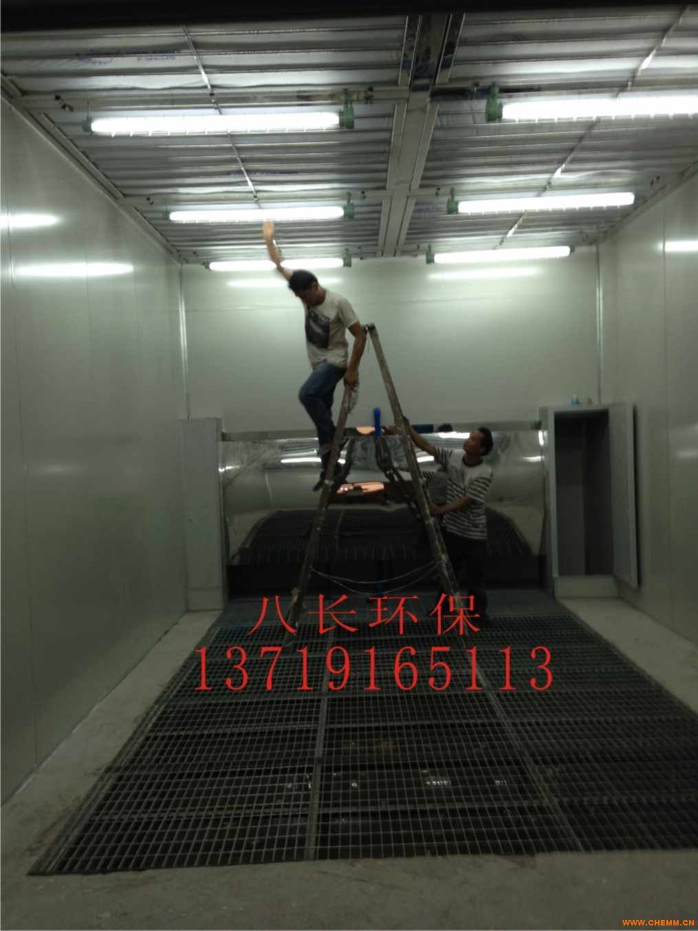 外墙装修喷漆和贴砖哪种更好？（专业人士的实用建议）,外墙装修喷漆和贴砖哪种更好？（专业人士的实用建议）,第1张