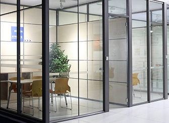 卫生间干湿分区隔断玻璃门的实用效果图解析,卫生间干湿分区隔断玻璃门的实用效果图解析,第1张